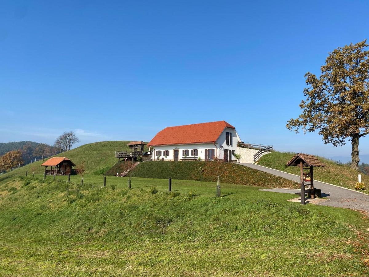 Tourist Farm Artisek Villa Store Dış mekan fotoğraf