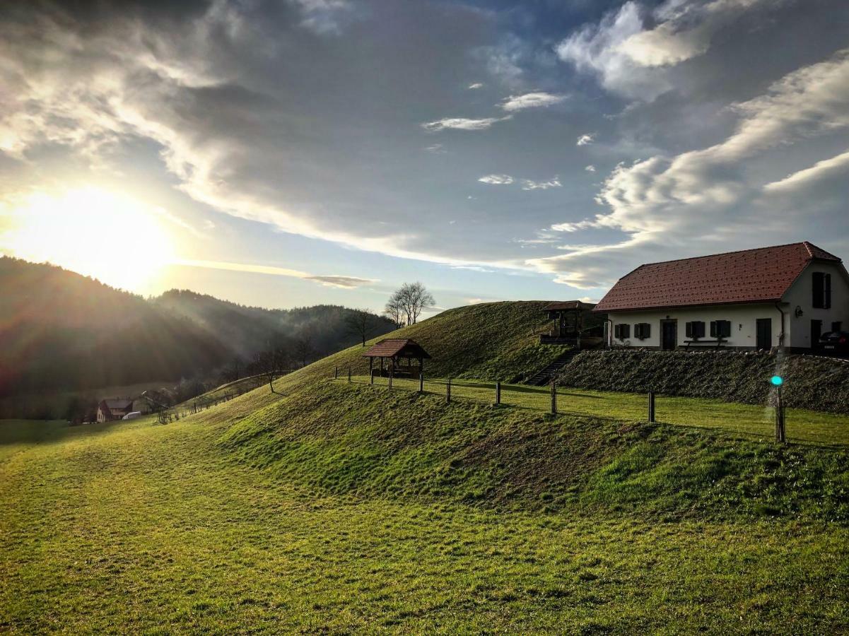 Tourist Farm Artisek Villa Store Dış mekan fotoğraf