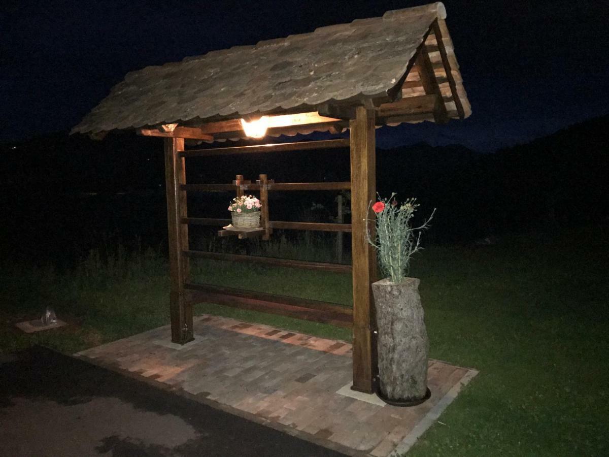 Tourist Farm Artisek Villa Store Dış mekan fotoğraf